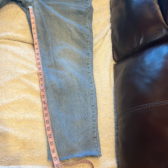 Old Navy High Rise Lola Boyfriend Raw Hem Jeans size 14 - Picture 12 of 15